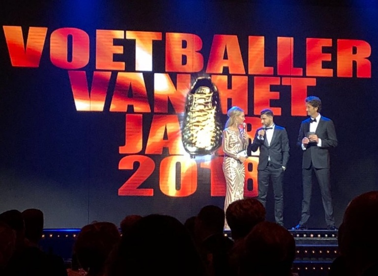 جهانبخش جوایز کفش طلا و نقره لیگ هلند را دریافت کرد