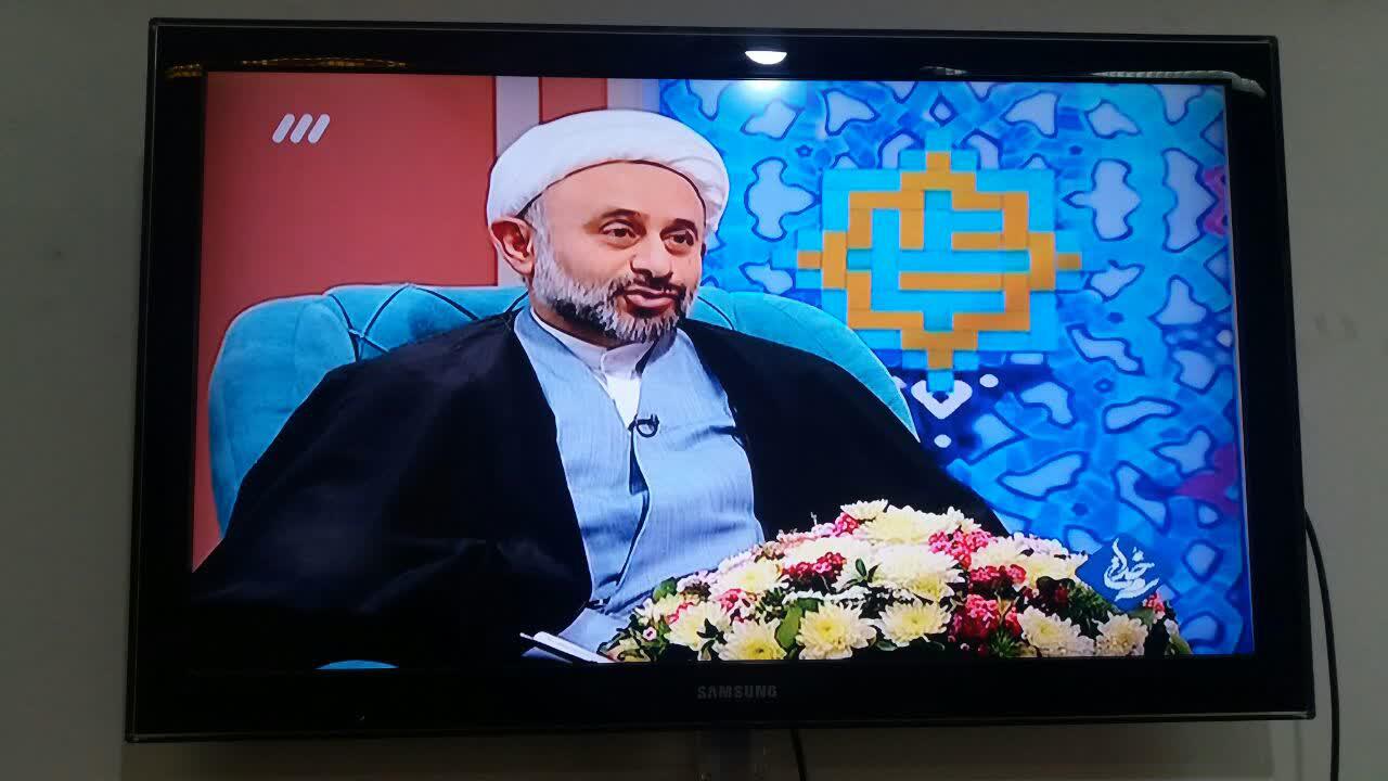 عکس/ منبری پرحاشیه کارشناس «سمت خدا» شد