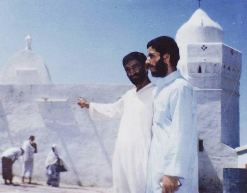 عکس/حاج احمد متوسلیان و شهید همت در مدینه